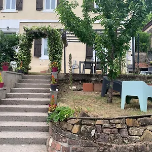  Pensión La Maison Du Lac Francia