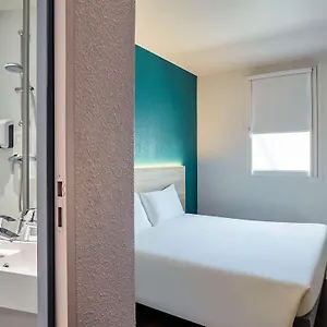 Hotel Hotelf1 Thonon Les Bains Est Marin